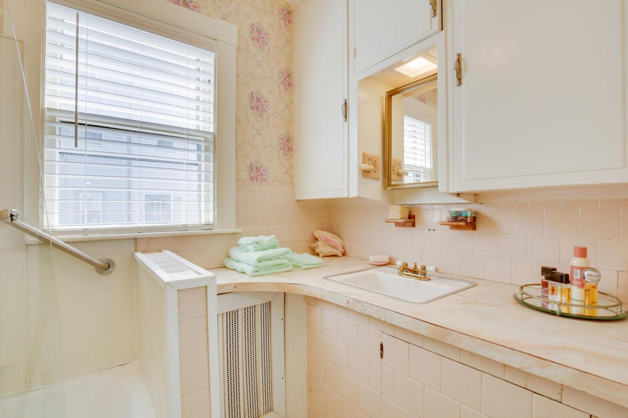Quaint Beverly Townhome Walk To Beach And Downtown! Bagian luar foto