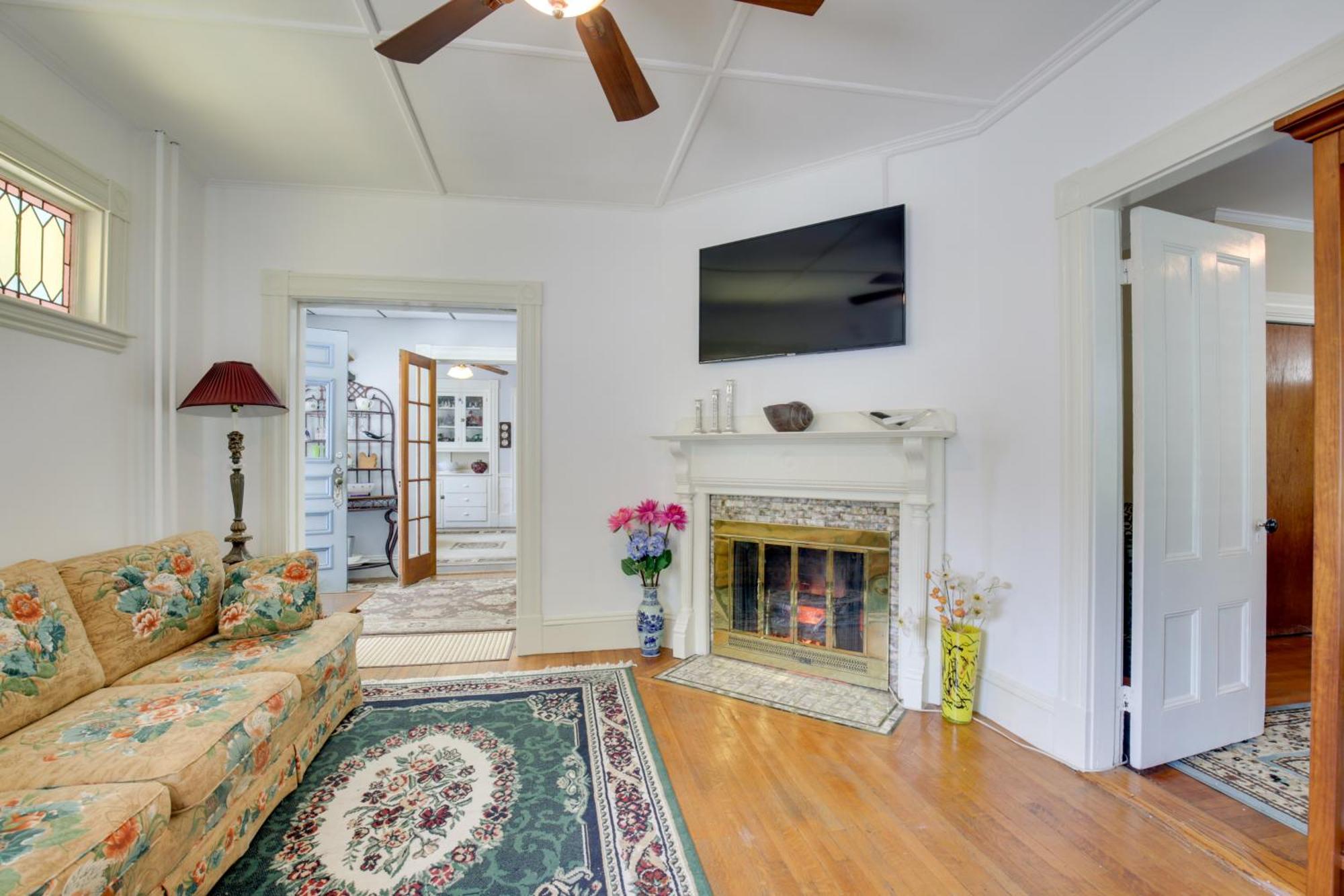 Quaint Beverly Townhome Walk To Beach And Downtown! Bagian luar foto