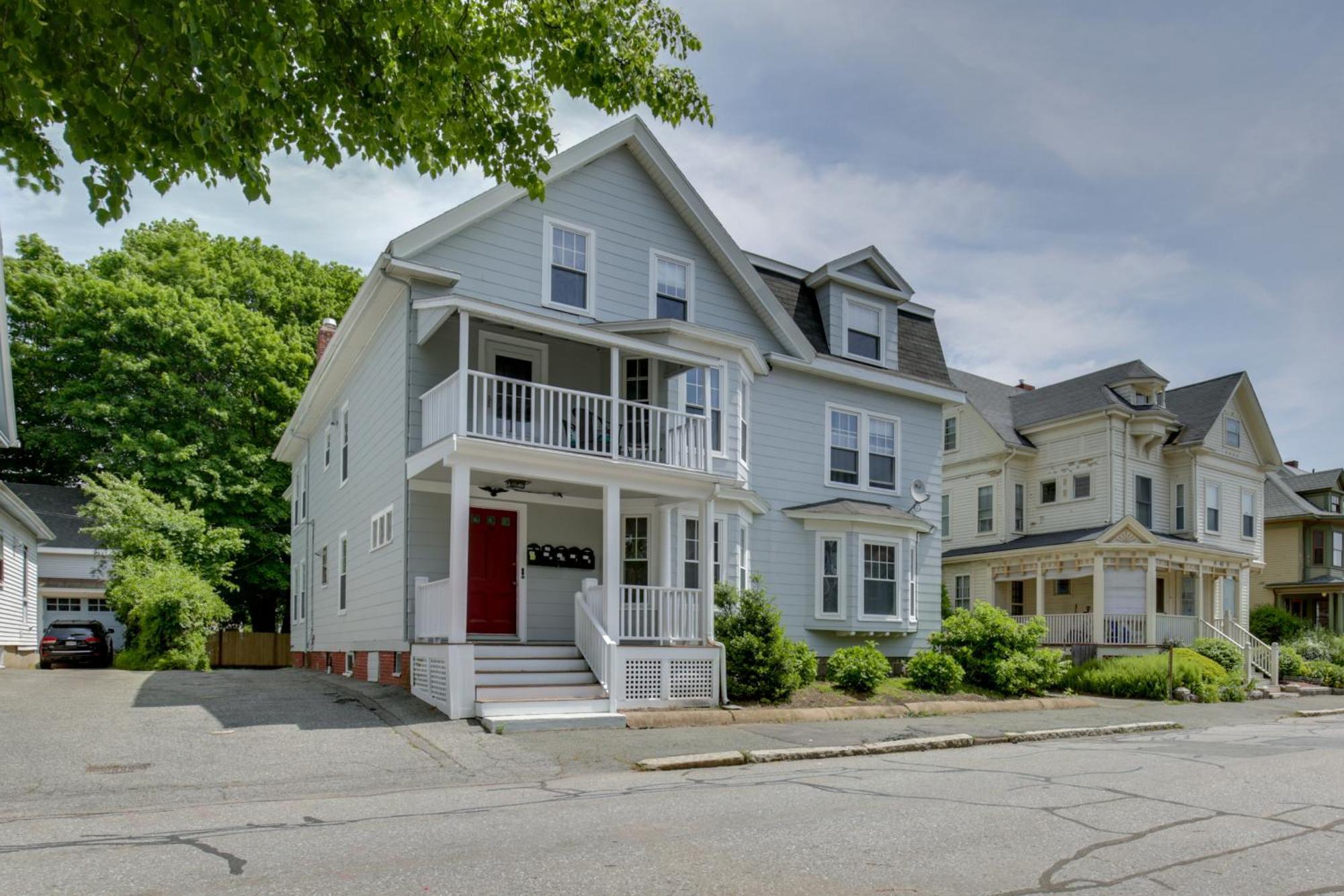 Quaint Beverly Townhome Walk To Beach And Downtown! Bagian luar foto